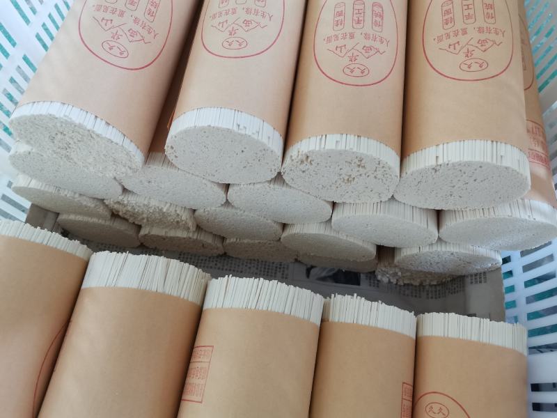 西华山传统挂面，口感劲道，不混汤，不成坨，阳光晾晒，