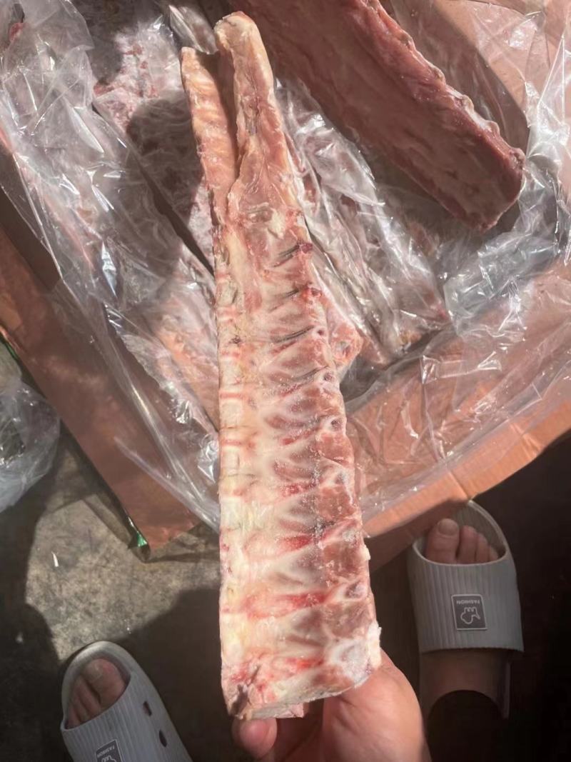 国产肥猪龙骨猪龙骨脊骨欢迎新老客户选购好箱好货欢迎下单，