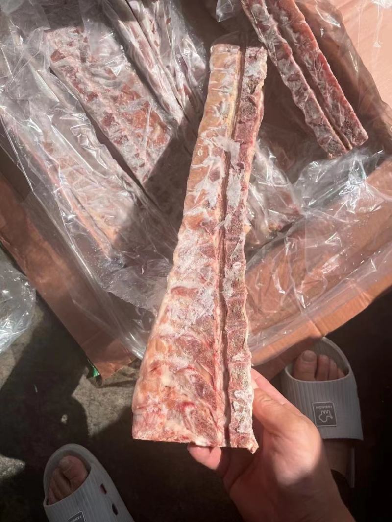 国产肥猪龙骨猪龙骨脊骨欢迎新老客户选购好箱好货欢迎下单，