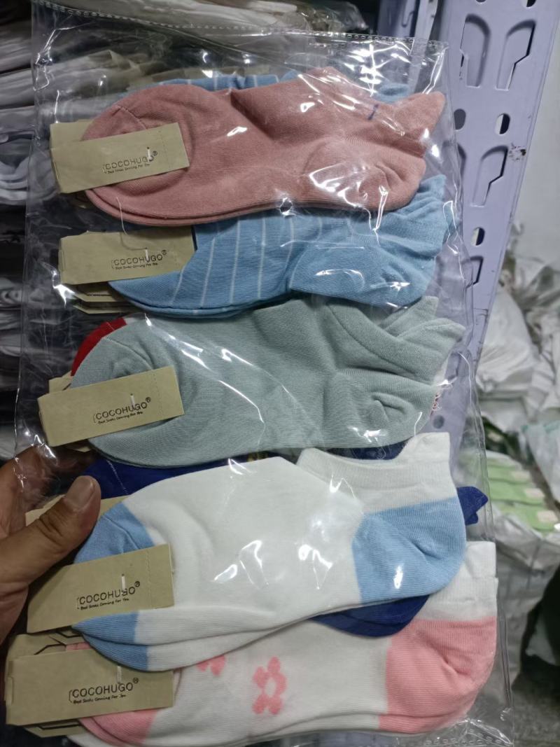 地摊袜子批发数量不多了要的速度