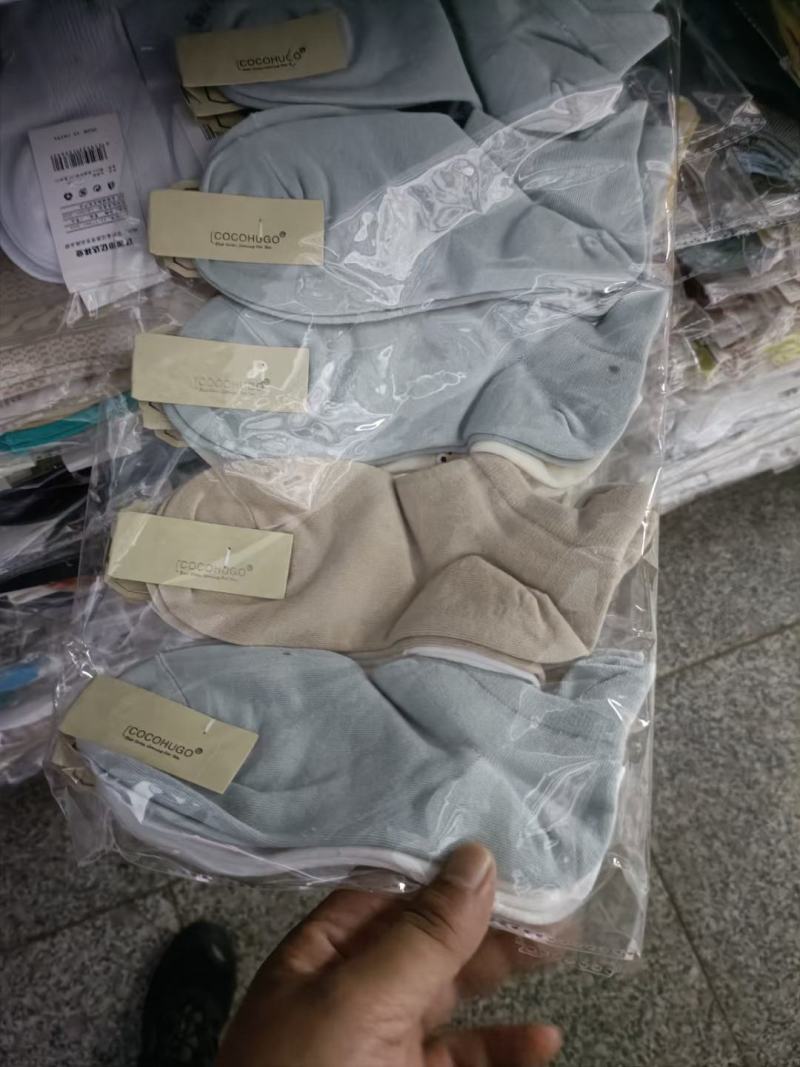 地摊袜子批发数量不多了要的速度