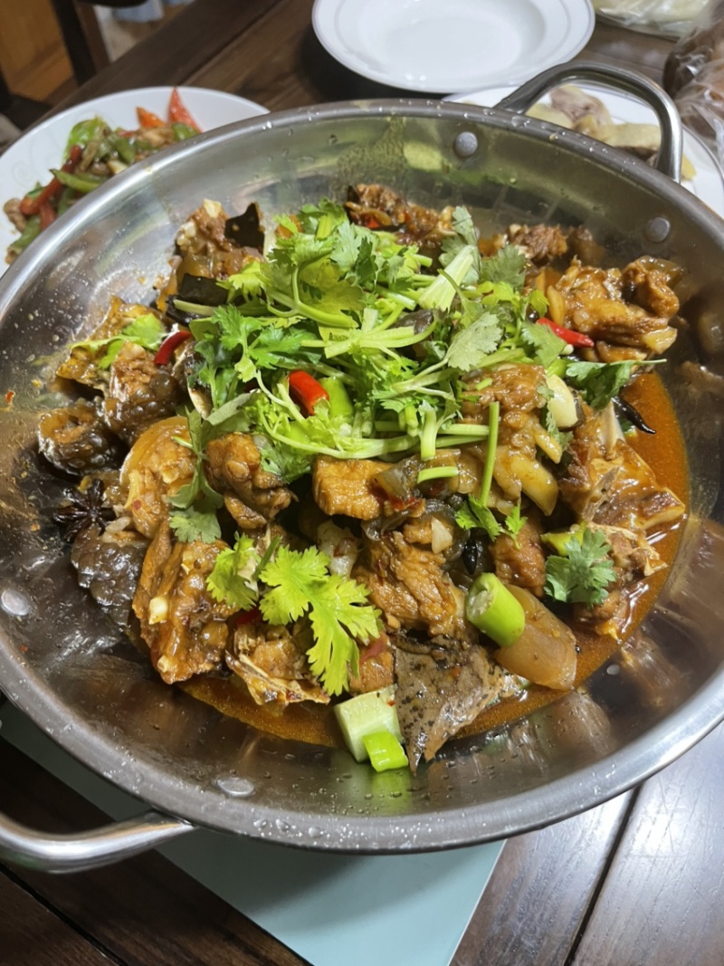 鳄鱼肉，去皮肉，半皮肉，取皮之后的鳄鱼肉