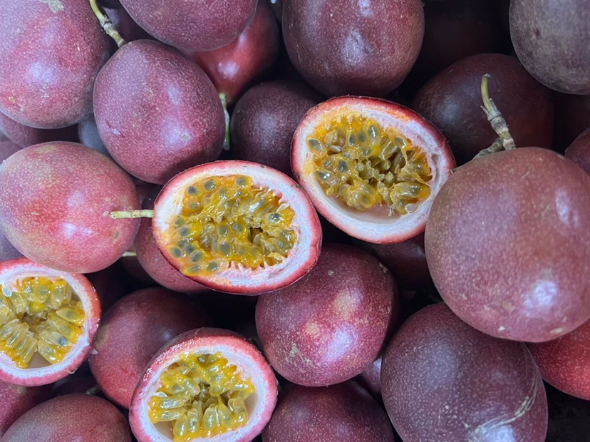 百香果切开特写