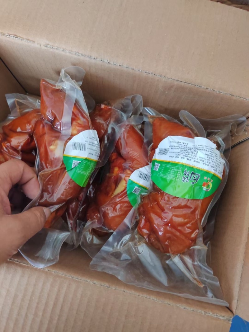 [热卖]全熟独立包装猪蹄，味道巴适价格美丽