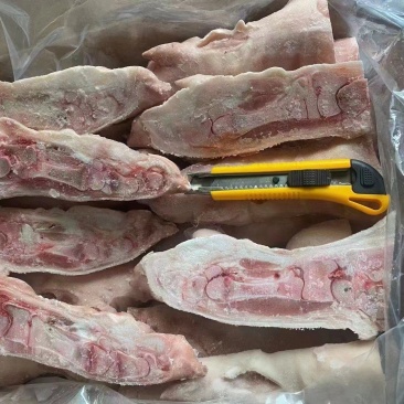 对半猪蹄劈半猪蹄带筋猪蹄冻品现货新鲜冷冻