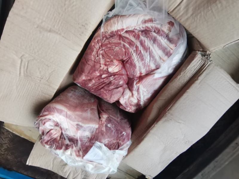 鲜带皮驴肉马肉颜色鲜出肉率高货源充足全程冷链运输