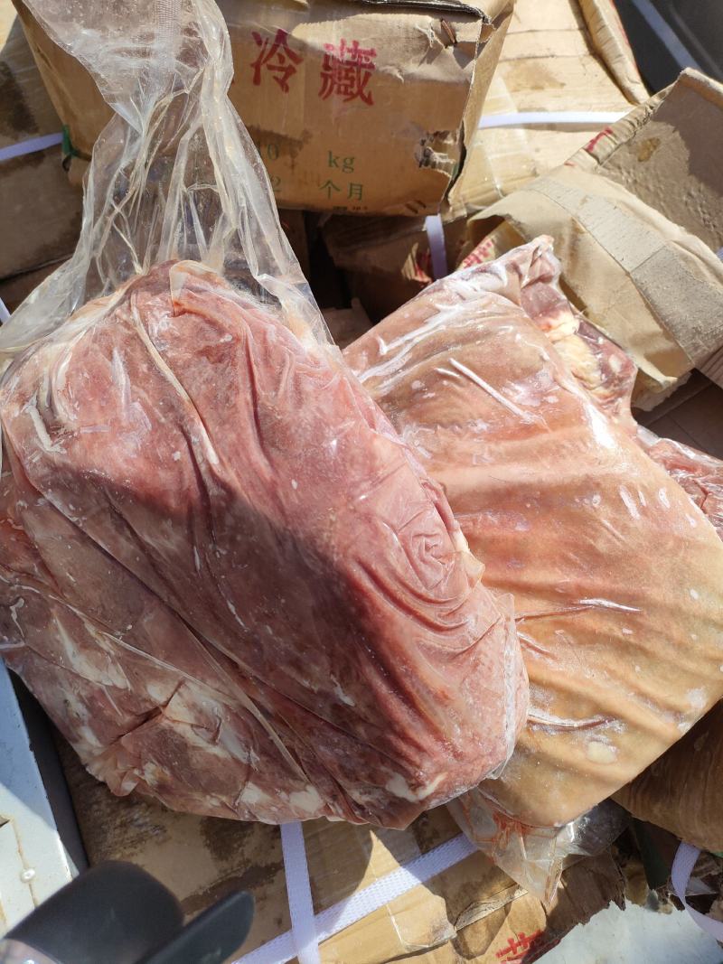 鲜带皮驴肉马肉颜色鲜出肉率高货源充足全程冷链运输