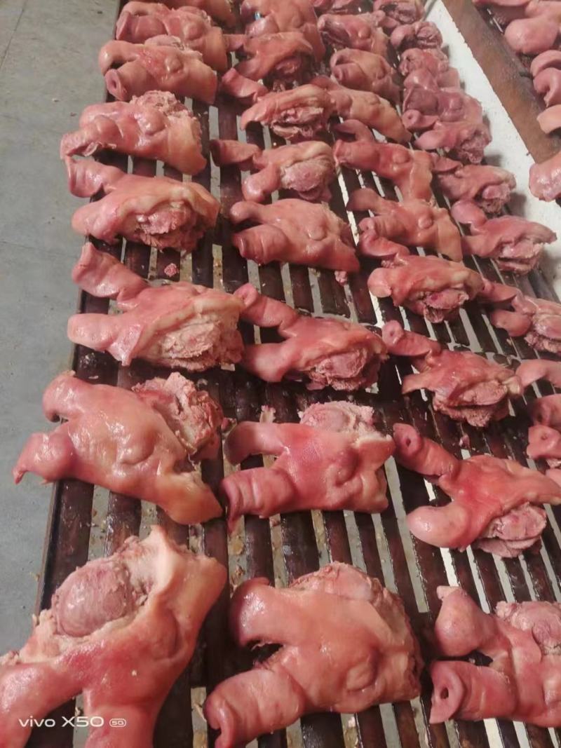 精品全熟猪头肉，干净无毛，资质齐全，品质保证，全国发货