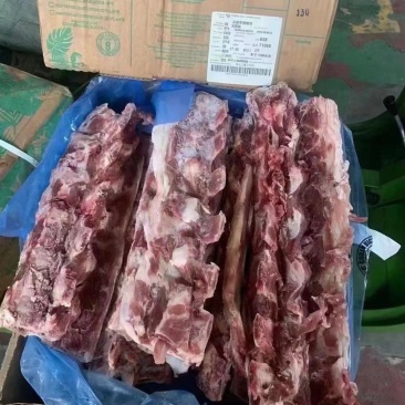 多肉牛脊骨，质量好，价格低几元一斤的，一批好货源，