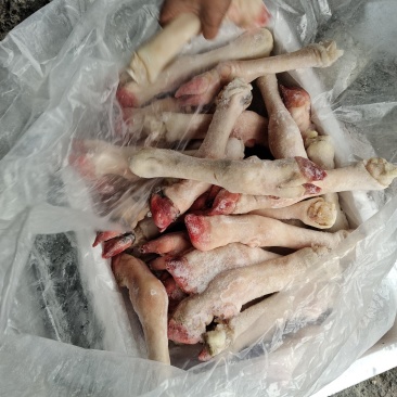 羊蹄一件20斤干货。一件有35只左右。干净去毛。品质保证
