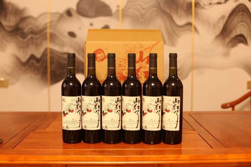 纯酿造山楂果酒