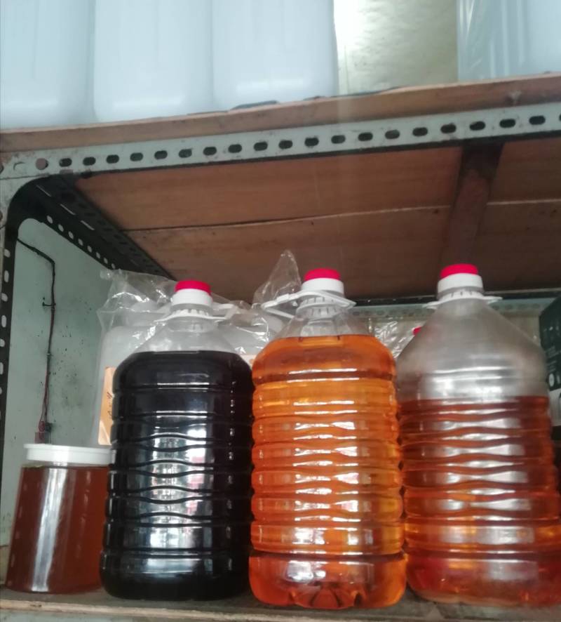 山茶油，茶籽油，另售花生粕，菜籽粕，山茶粕，，