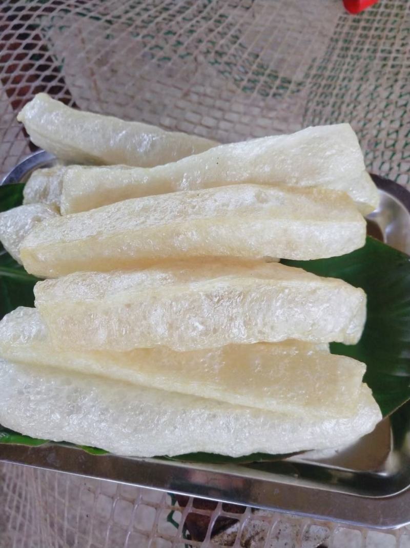 云南西双版纳傣家干牛皮，干猪皮，货源充足，需要的老板联系