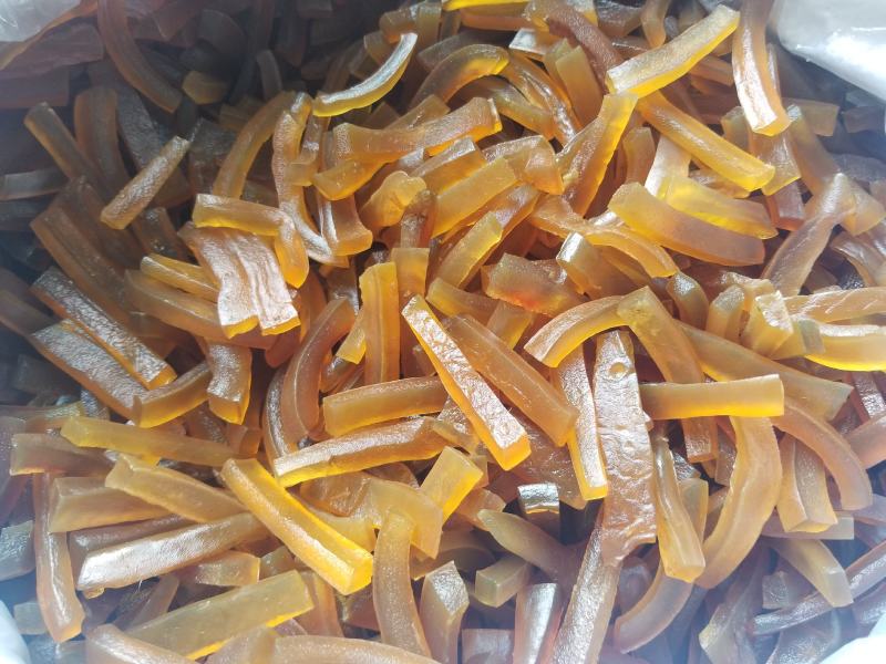 云南西双版纳傣家干牛皮，干猪皮，货源充足，需要的老板联系