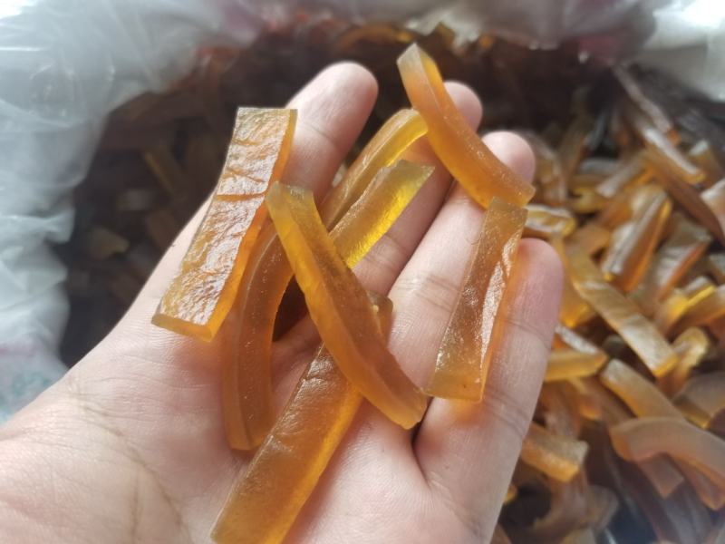 云南西双版纳傣家干牛皮，干猪皮，货源充足，需要的老板联系