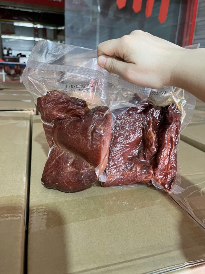 酱香肉真空酱香肉熟食卤味五香麻辣跑江湖地摊一手货源