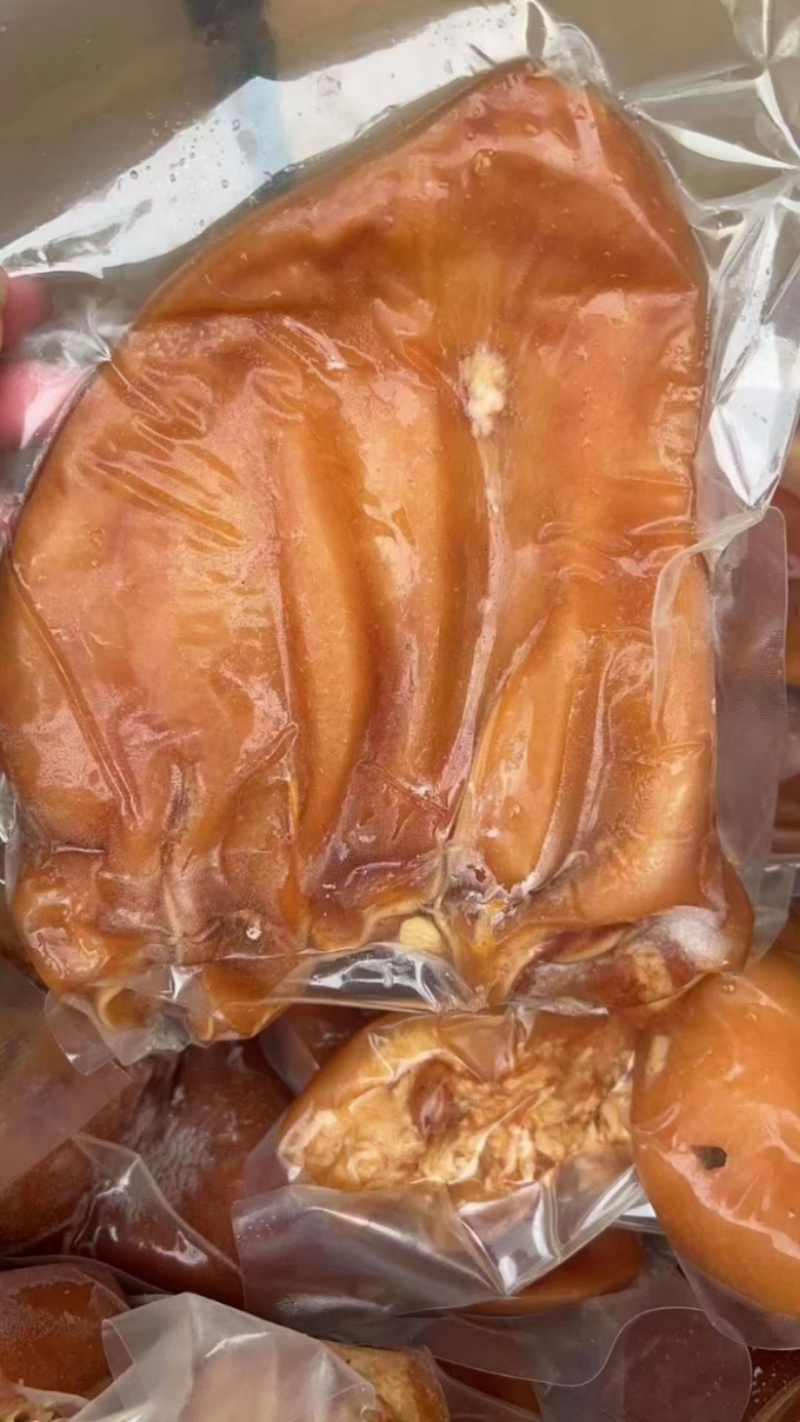 五香卤猪耳朵全熟开袋即食用凉拌卤菜一件20斤真空包装