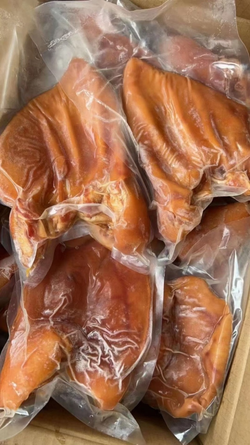 五香卤猪耳朵全熟开袋即食用凉拌卤菜一件20斤真空包装