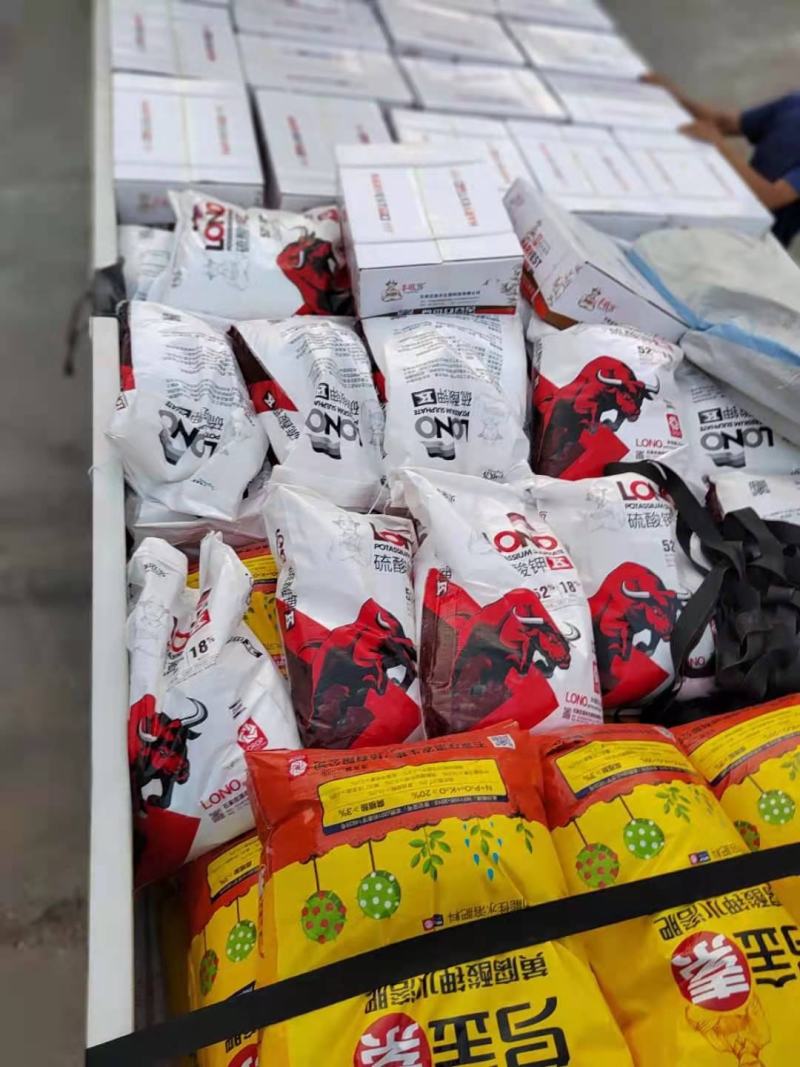 纯以色列进口原料，52个钾，全水溶硫酸钾。