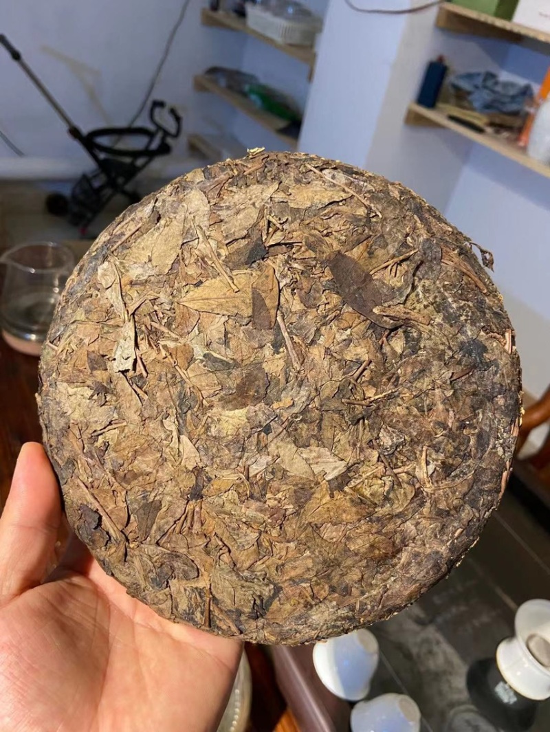 福鼎白茶裸饼