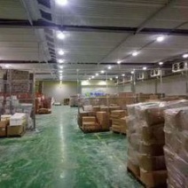 大型冷库，可储存万吨货物
