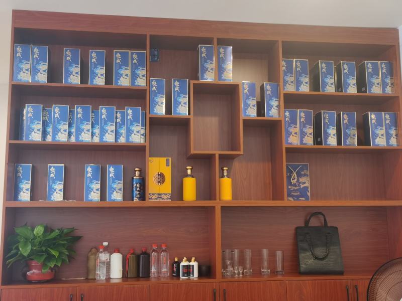 能成酒业，能成酒，贵州茅台镇，入口酱香十足，回甘线长。