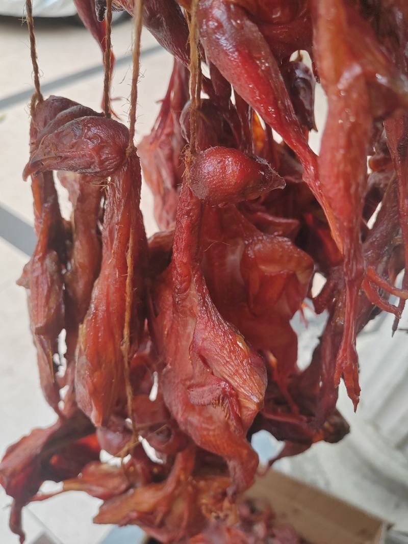 烟熏鹌鹑厂家供应，品质保证，货源充足！！！