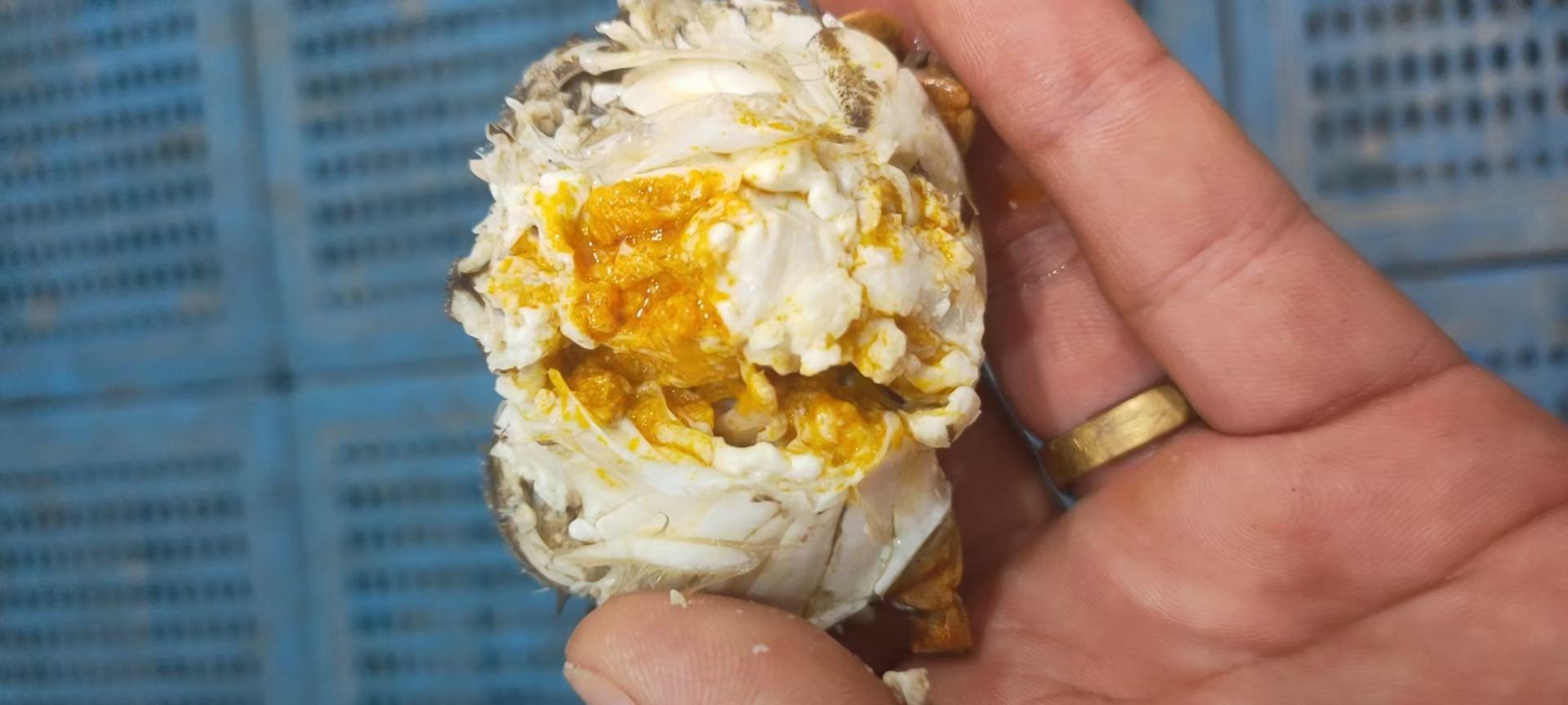 小龙虾黄油熬制过程