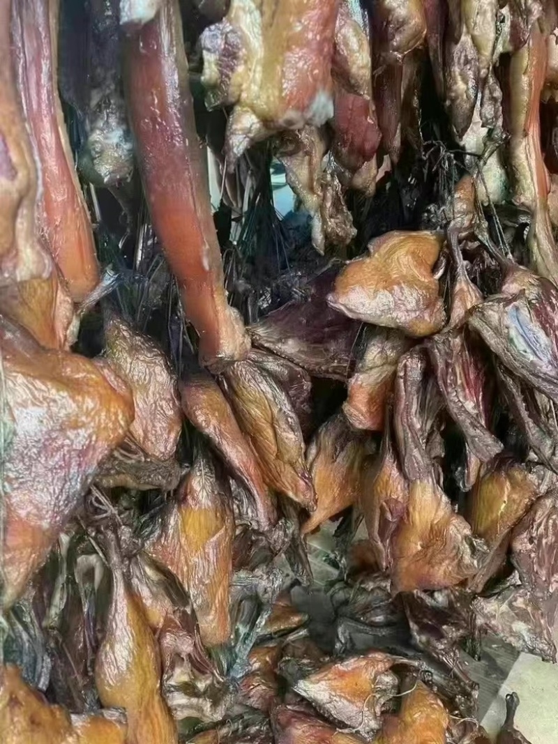 烟熏全干腊鸭腿（干货）一手货源