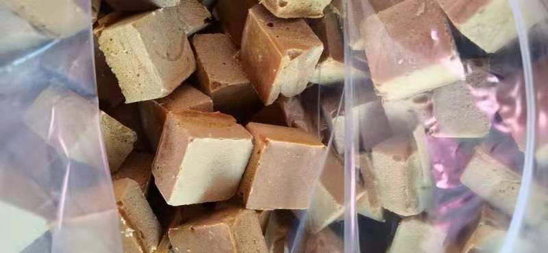 金沙江湾碧甘蔗汁手工红糖