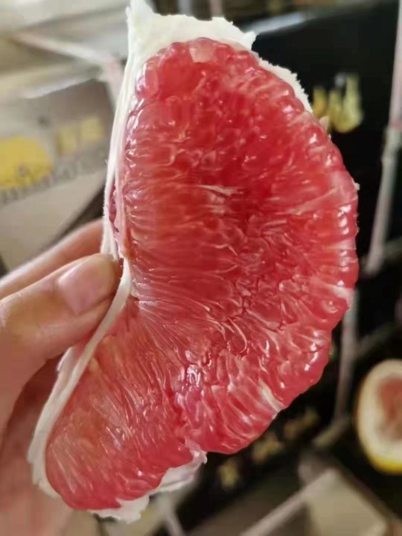 湖北红心蜜柚大量上市，果型漂亮，皮薄肉厚，颜色红，口感甜