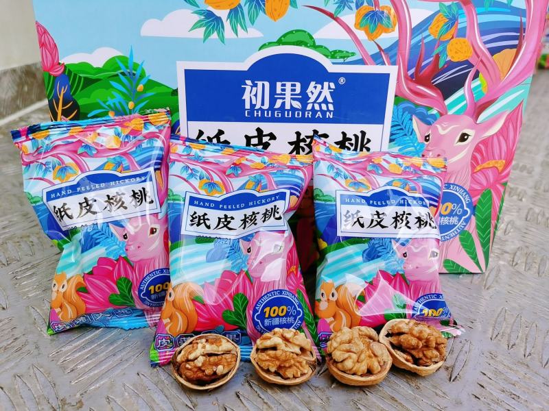 手剥烤核桃