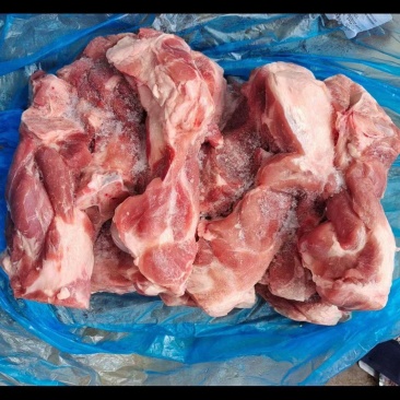 帕特尔前腿骨，肉多，色泽新鲜，价格便宜，性价比高，欢迎