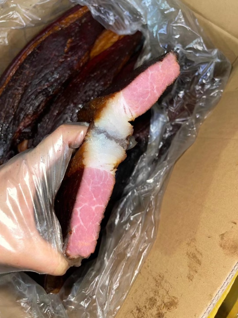 烟熏精品纯干二刀腊肉（腊肉香肠源头工厂一手货源量大从优）