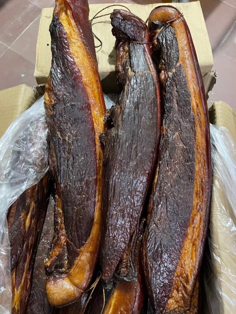 烟熏精品纯干二刀腊肉（腊肉香肠源头工厂一手货源量大从优）