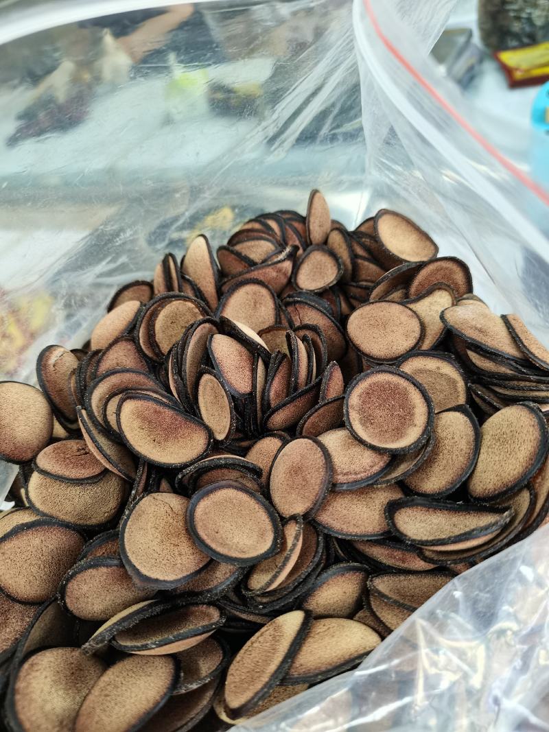 吉林双阳鹿茸片红粉片，泡酒，打粉都可以欢迎选购。