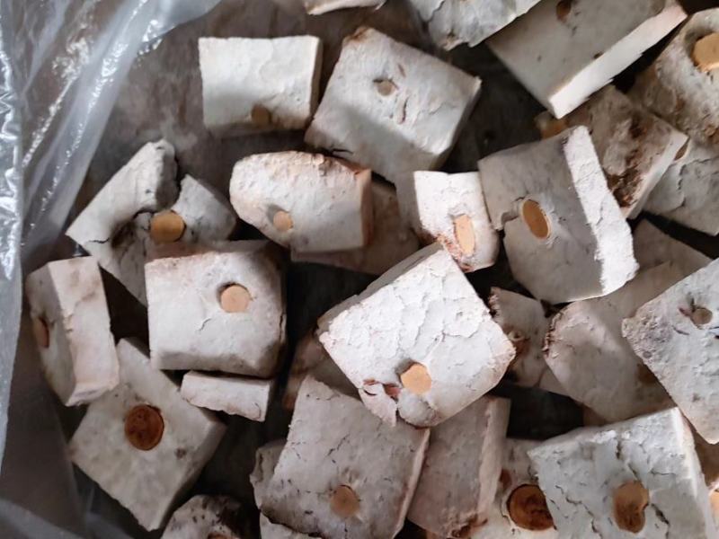茯苓，无硫，干货，品种齐，.欢迎电谈。