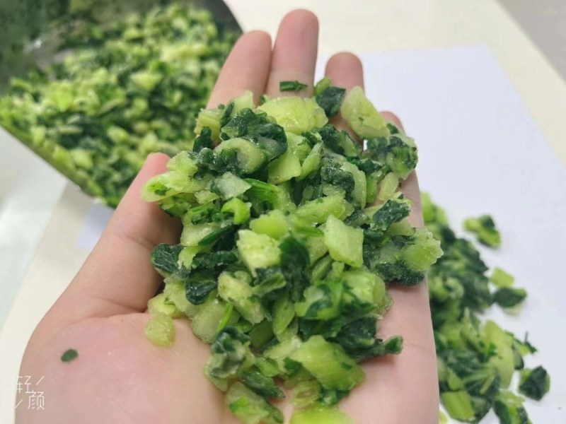 优质速冻青菜大量有货，产地一手货源，欢迎联系