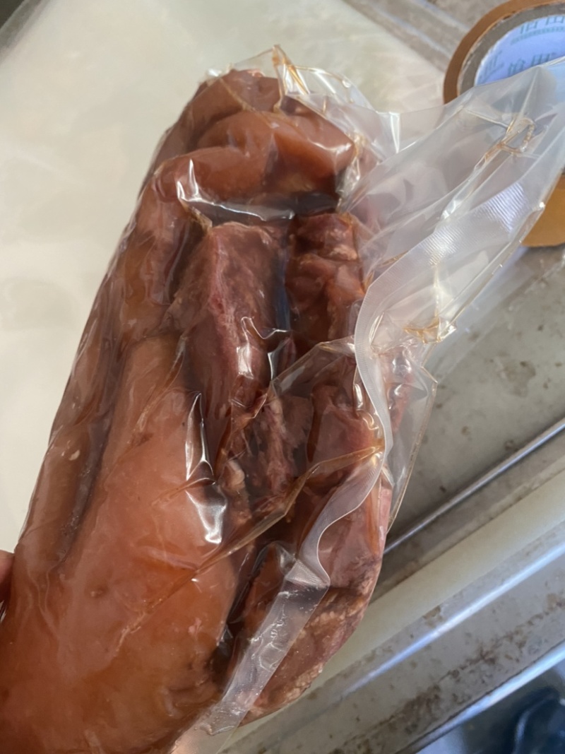 脱脂酱香猪头肉批发干净无毛
