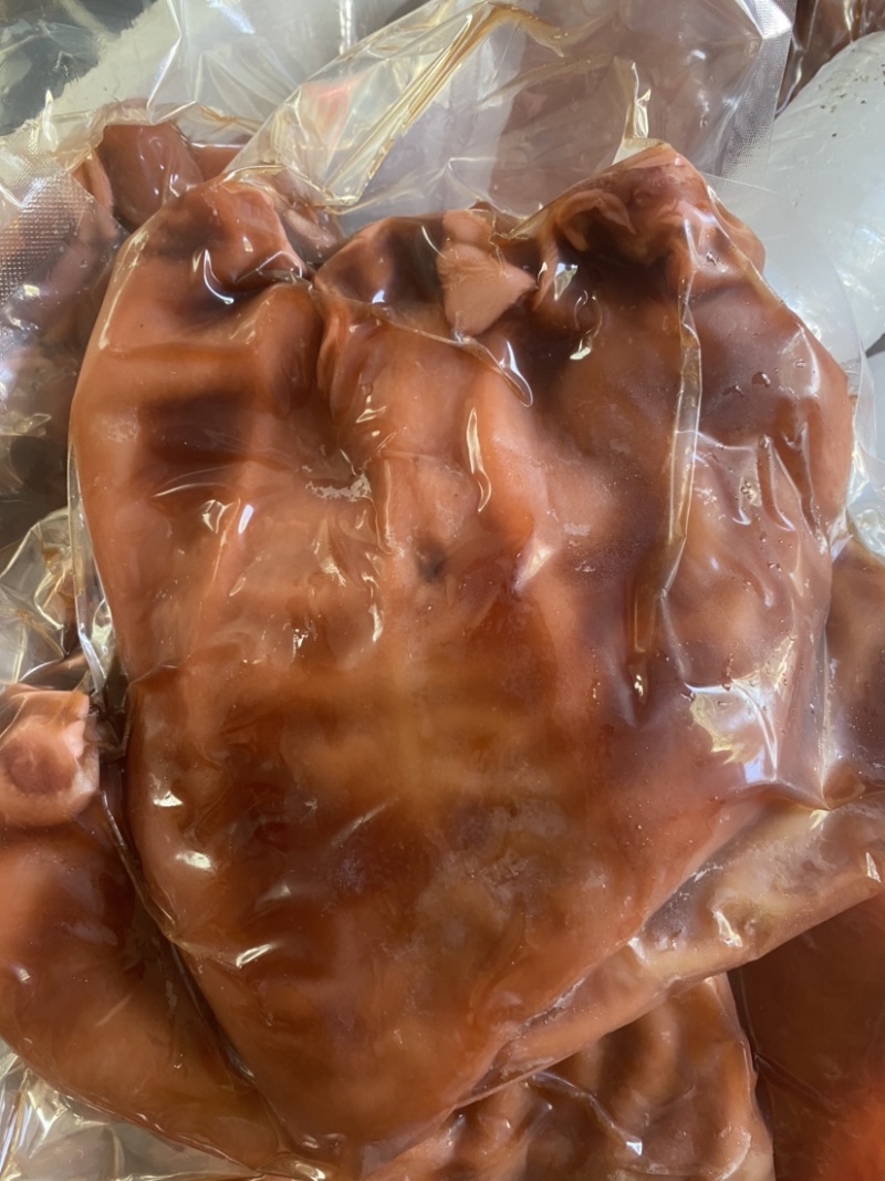 脱脂酱香猪头肉批发干净无毛