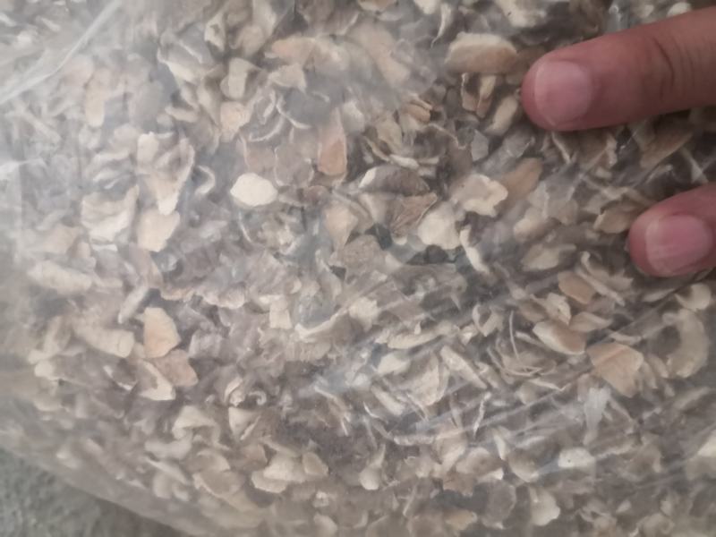 香菇破片干净无杂质肉质肥美价格优惠有需要电话咨询