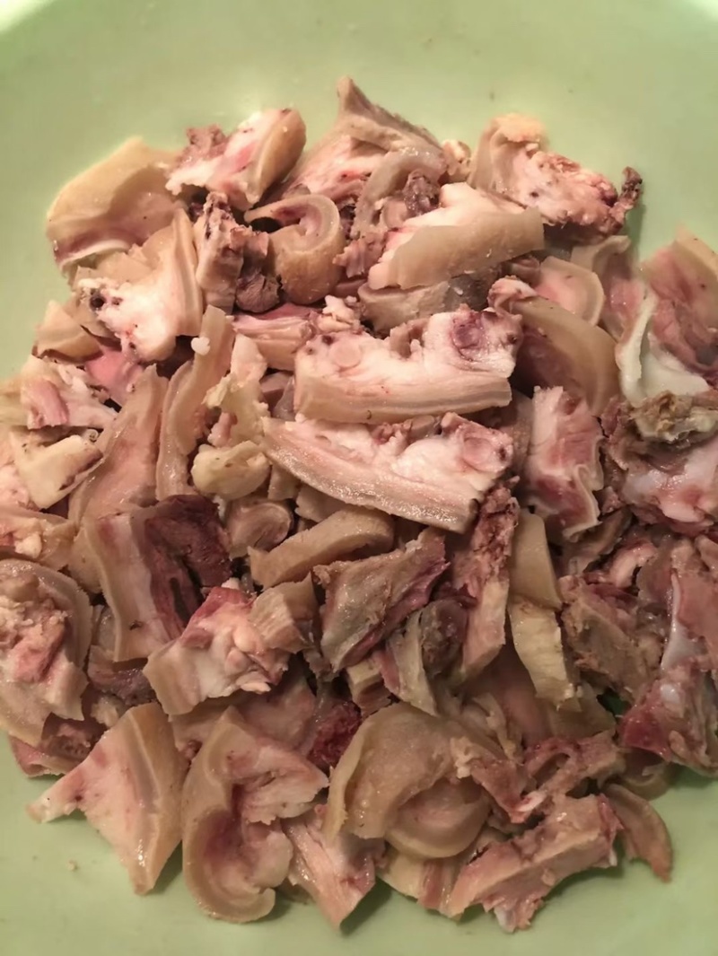 [推]精品去骨羊头肉，带耳朵袋舌头，非常热销价格美丽