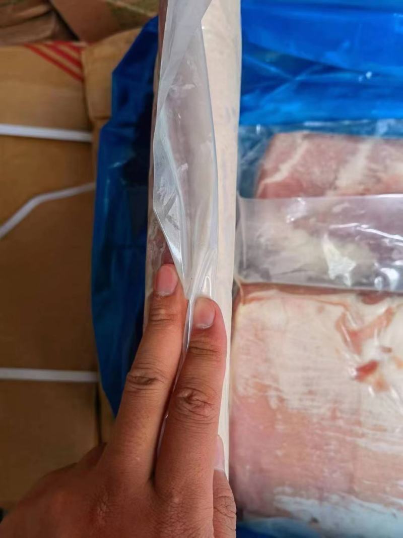 龙大去皮挑肋中方，肉质新鲜，价格便宜，性价比高，欢迎咨询