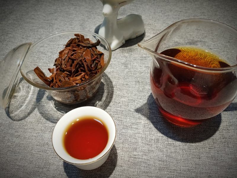民族制茶，追求纯料。古树红茶