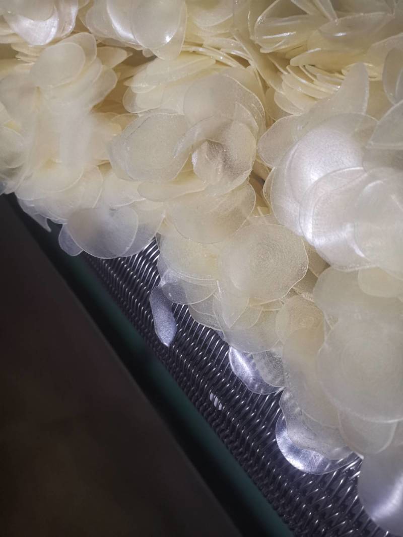 河北廊坊产虾片，薯片，彩管，贝壳泡司贝壳，油炸食品！