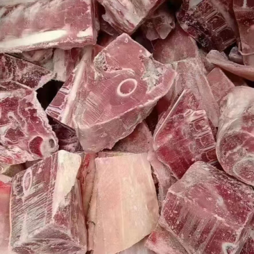 全羊切块，17一斤，肉多骨头嫩。非残羊，可接团购电商。
