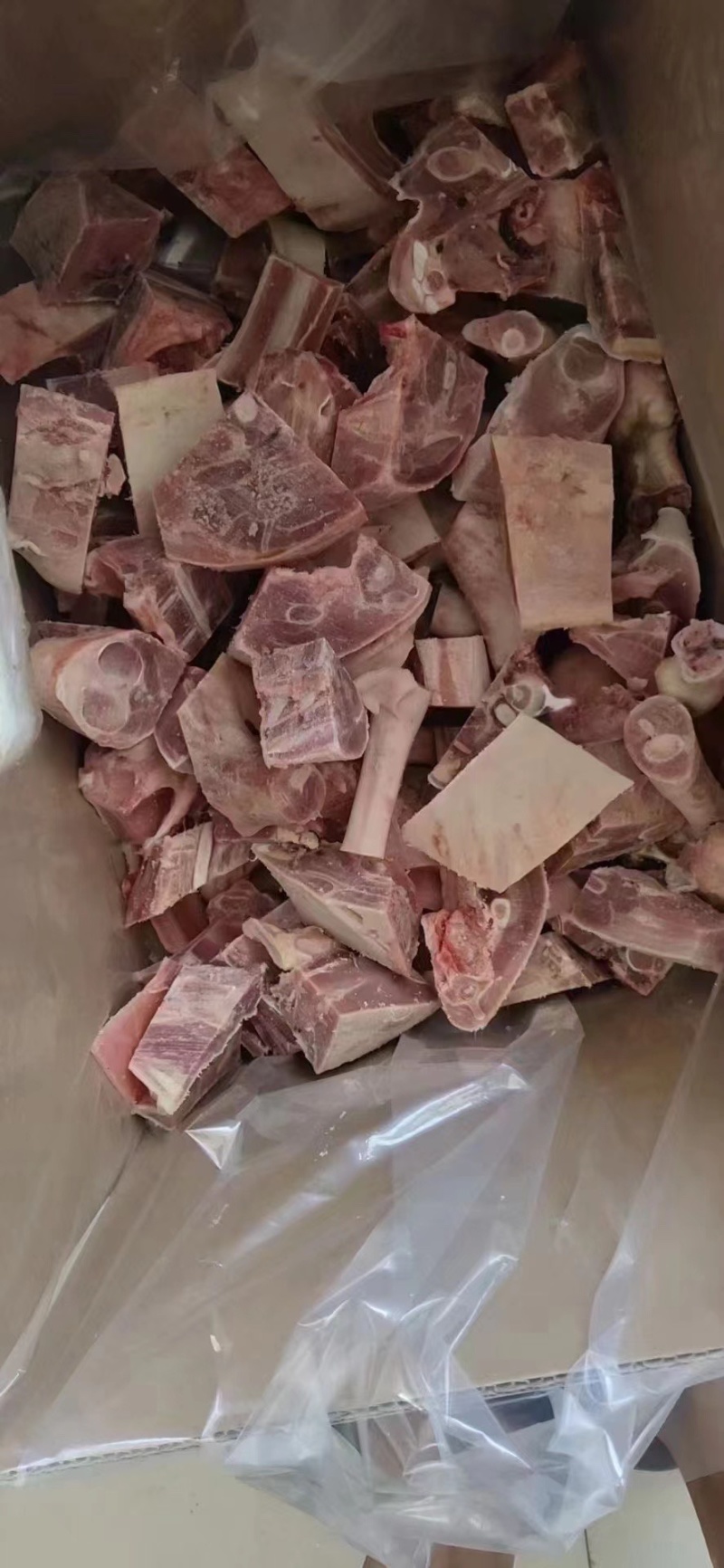 全羊切块，17一斤，肉多骨头嫩。非残羊，可接团购电商。