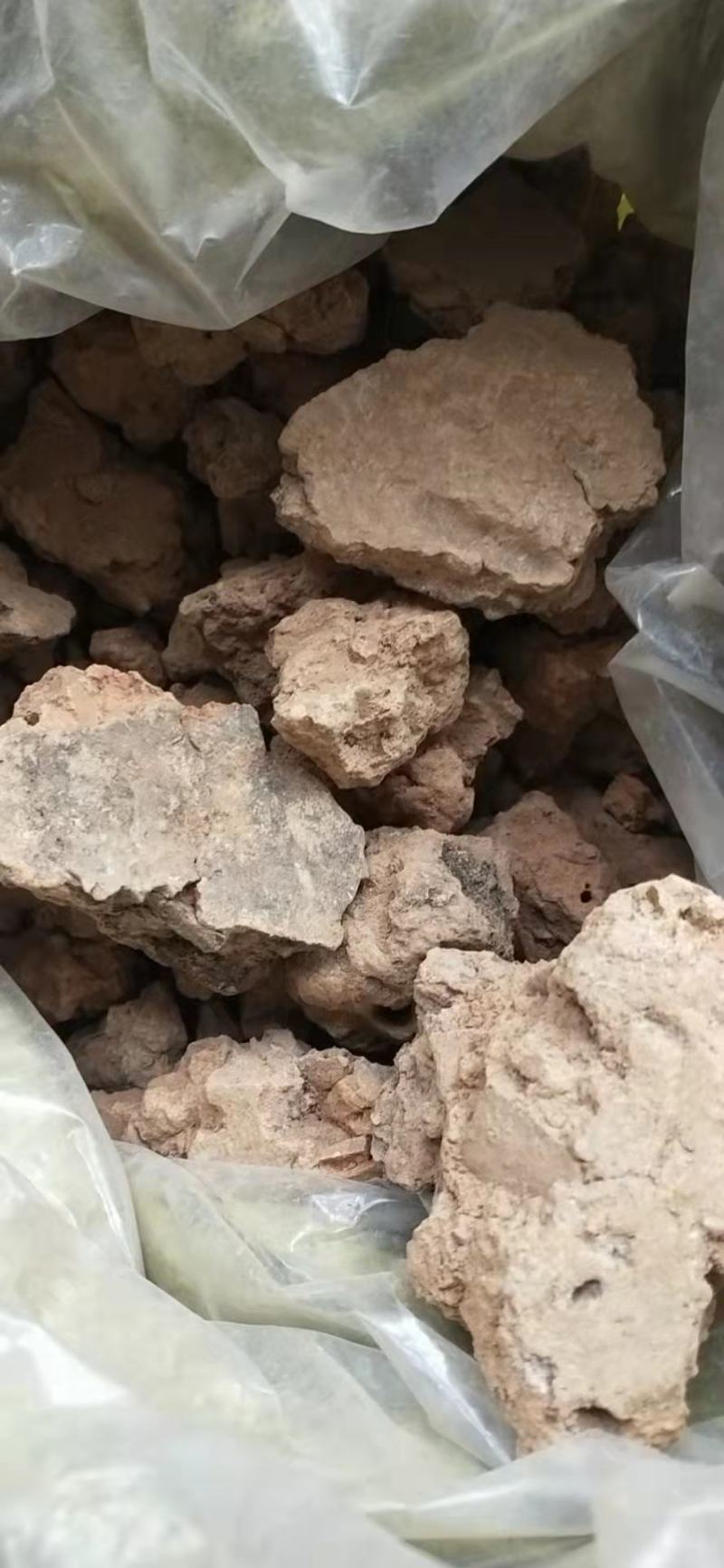 灶心土伏龙肝老家老房子掰得一点，纯柴火灶烧了20多年