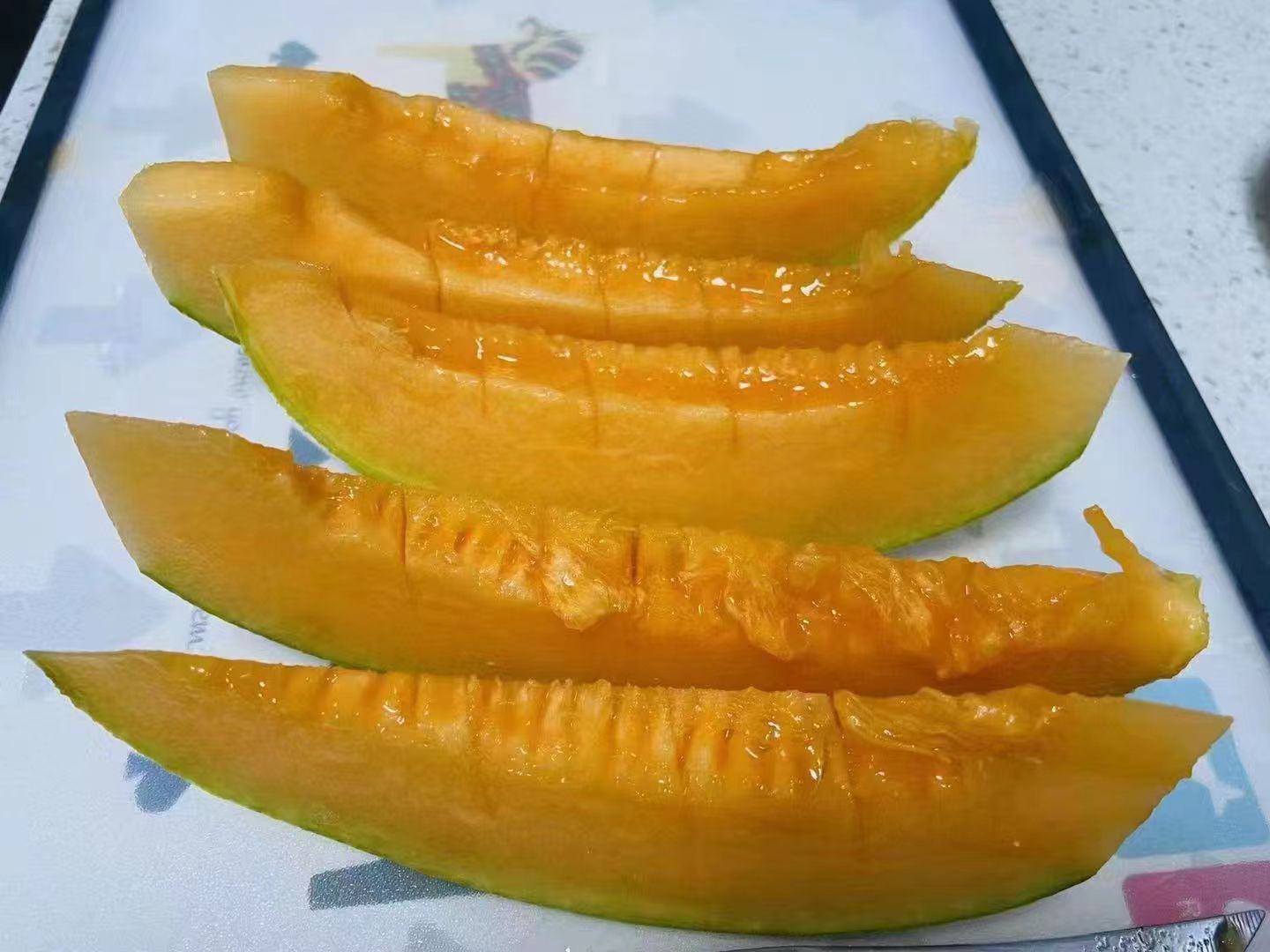 哈密瓜切片摆盘图