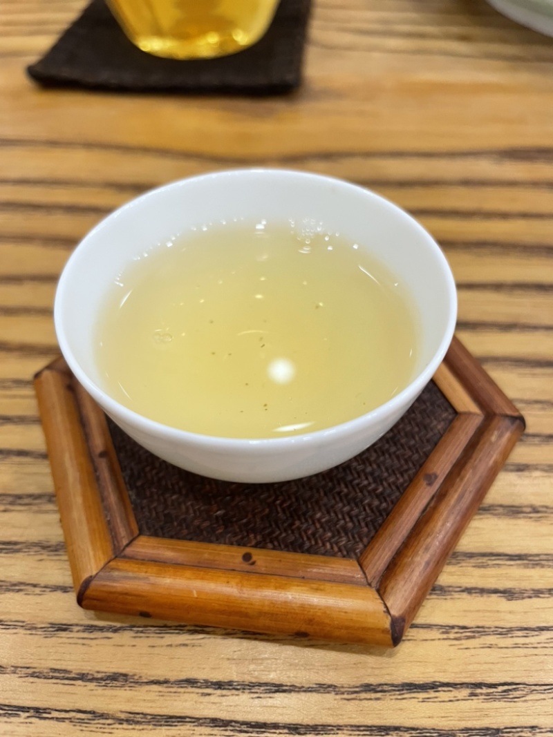 古树纯料普洱生茶70g罐装300年以上古树茶
